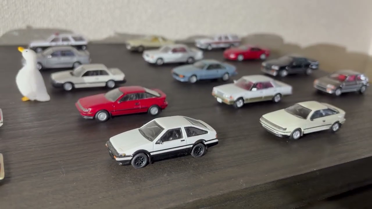 ミニカーコレクション 1980年前後 日本車の化石 - YouTube