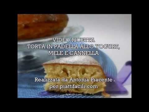 Torta in padella allo yogurt, mele e cannella