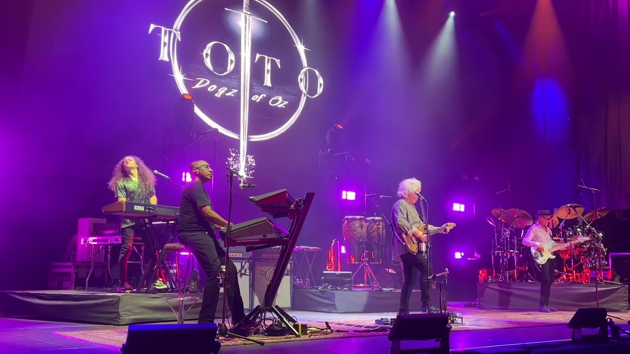 Toto live in Madrid (27.07.2024) - Jake To The Bone