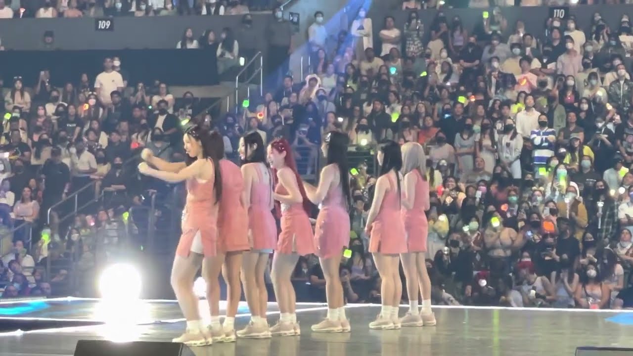 KCON LA D2 NMIXX - Tank