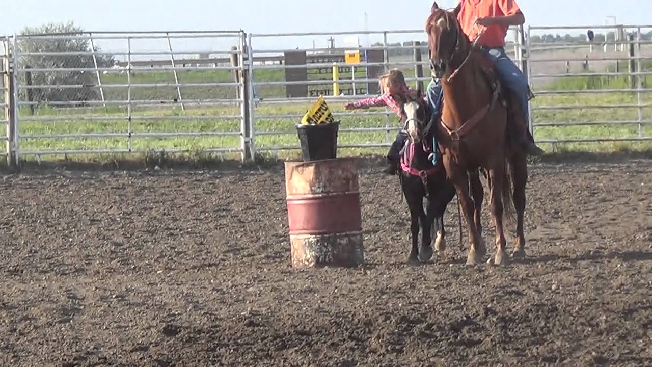 Anna Rodeo Oakley Anna Rodeo Flag Race 08/08/2013 - YouTube
