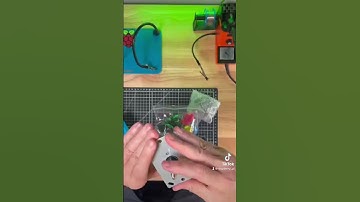 Unboxing a Pimoroni Picade kit