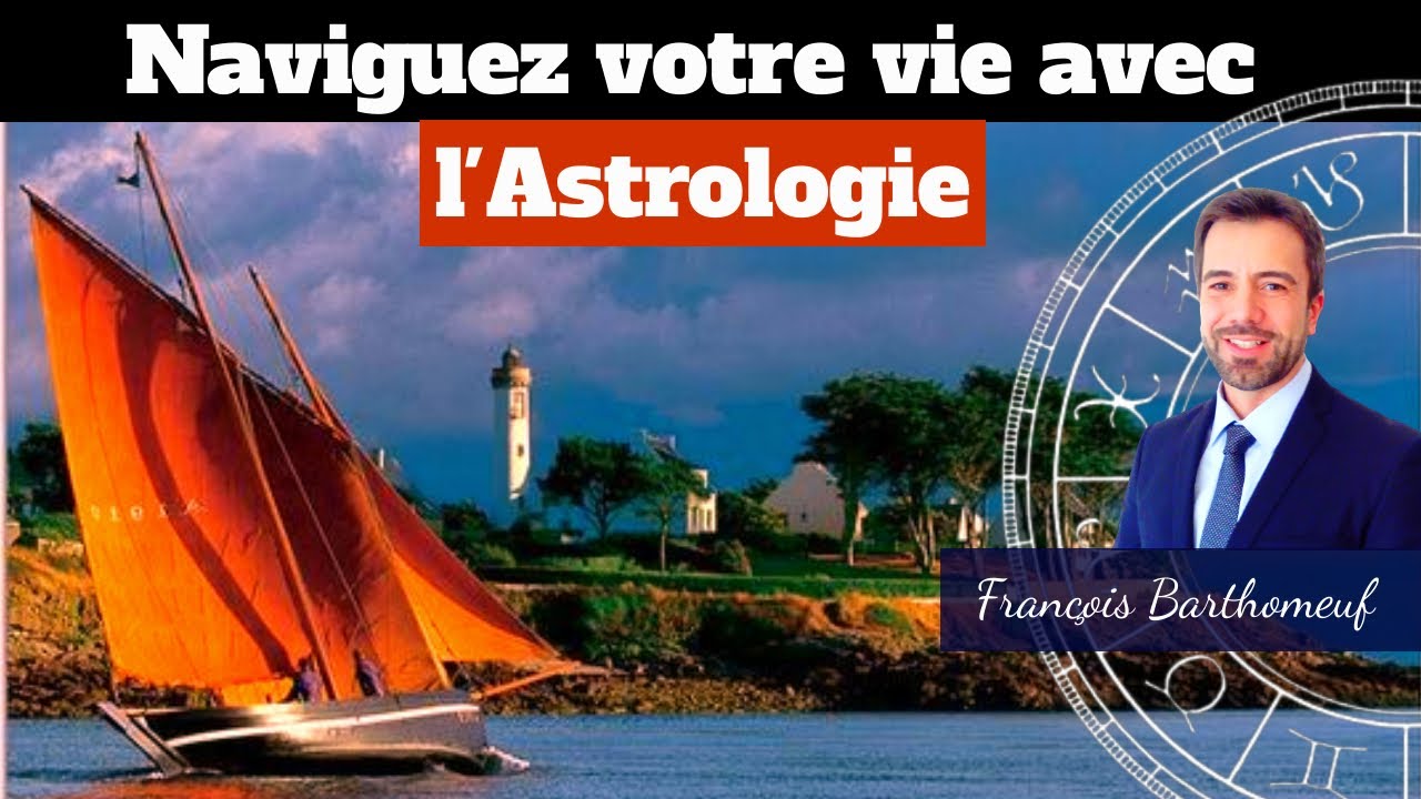 François Barthomeuf devant un ciel étoilé invitant à la réflexion astrale.