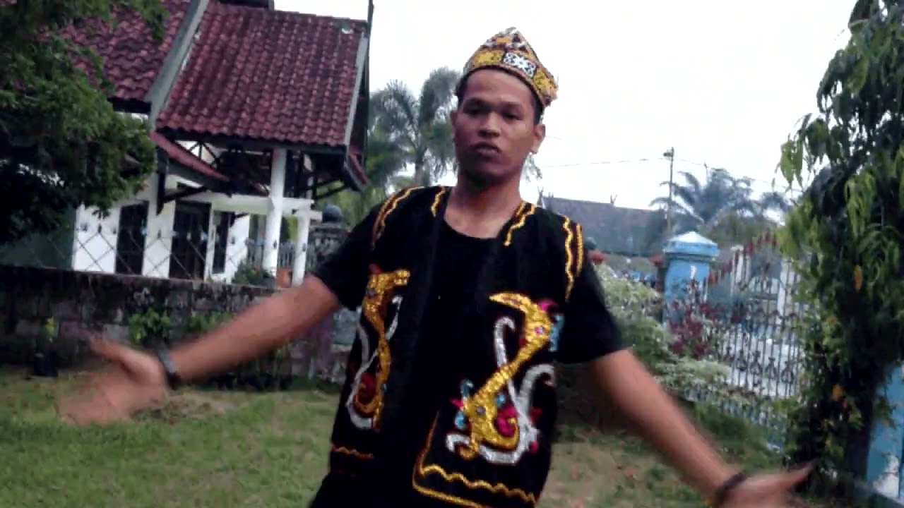 Daniel Alexandro    Nusa Island SMAN 2 Palangkaraya