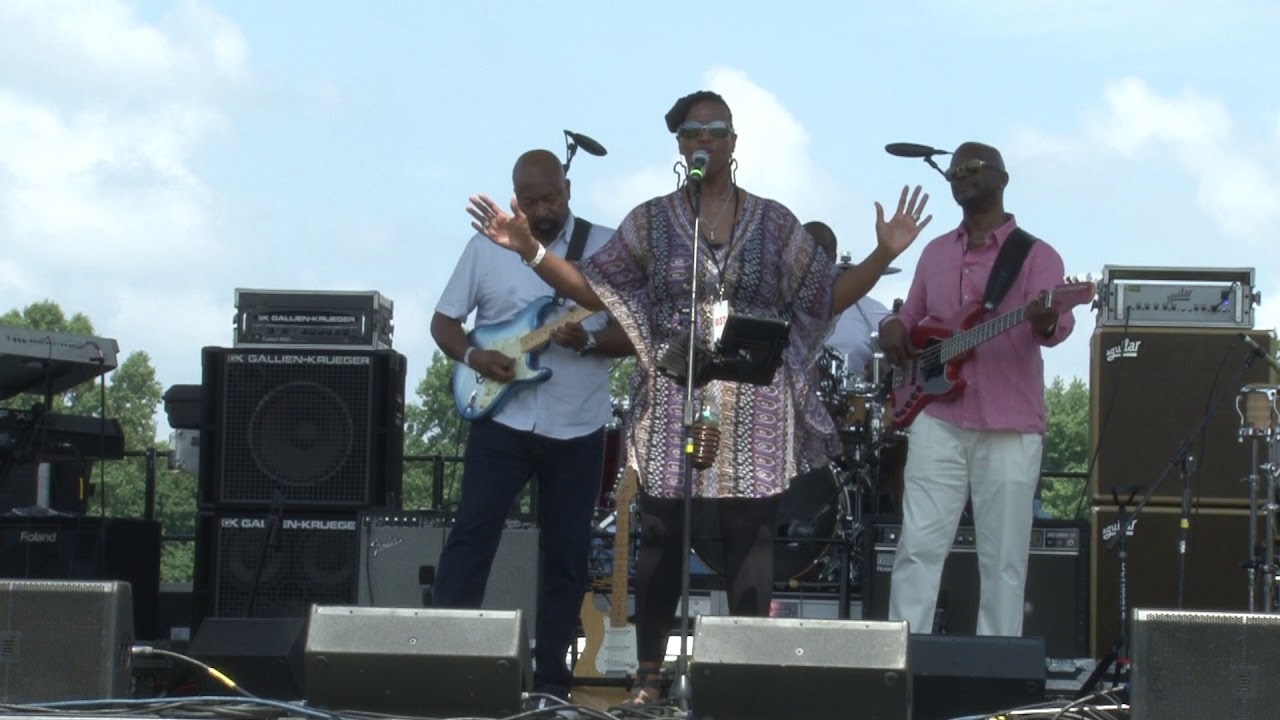 Fool's Gold Jill Scott cover by the BSmooth Band YouTube