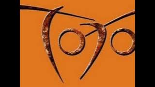 Toto - While My Guitar Gently Weeps