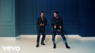 Watch David Bisbal  Luis Fonsi Dos Veces video