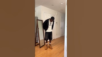 YELLOW BOOT STYLING | SAINT HARRIS