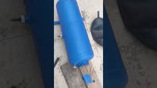Гидроаккамулятор из газового балона