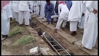 Proses Penguburan Jenazah di Ma'la Kuburan di Tanah Suci Makkah