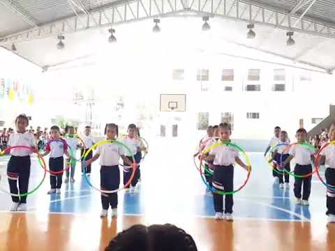 Gimnasia rítmica con aros