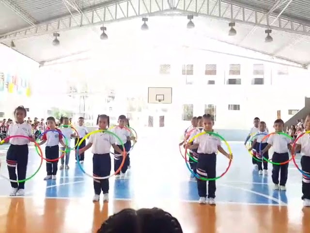 Campanilla Genuino llegada Gimnasia rítmica con aros - YouTube