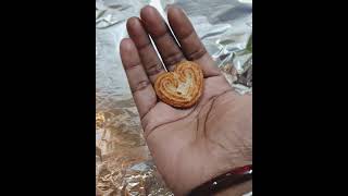 Biscut Crushing Samashing Snacks Shorts