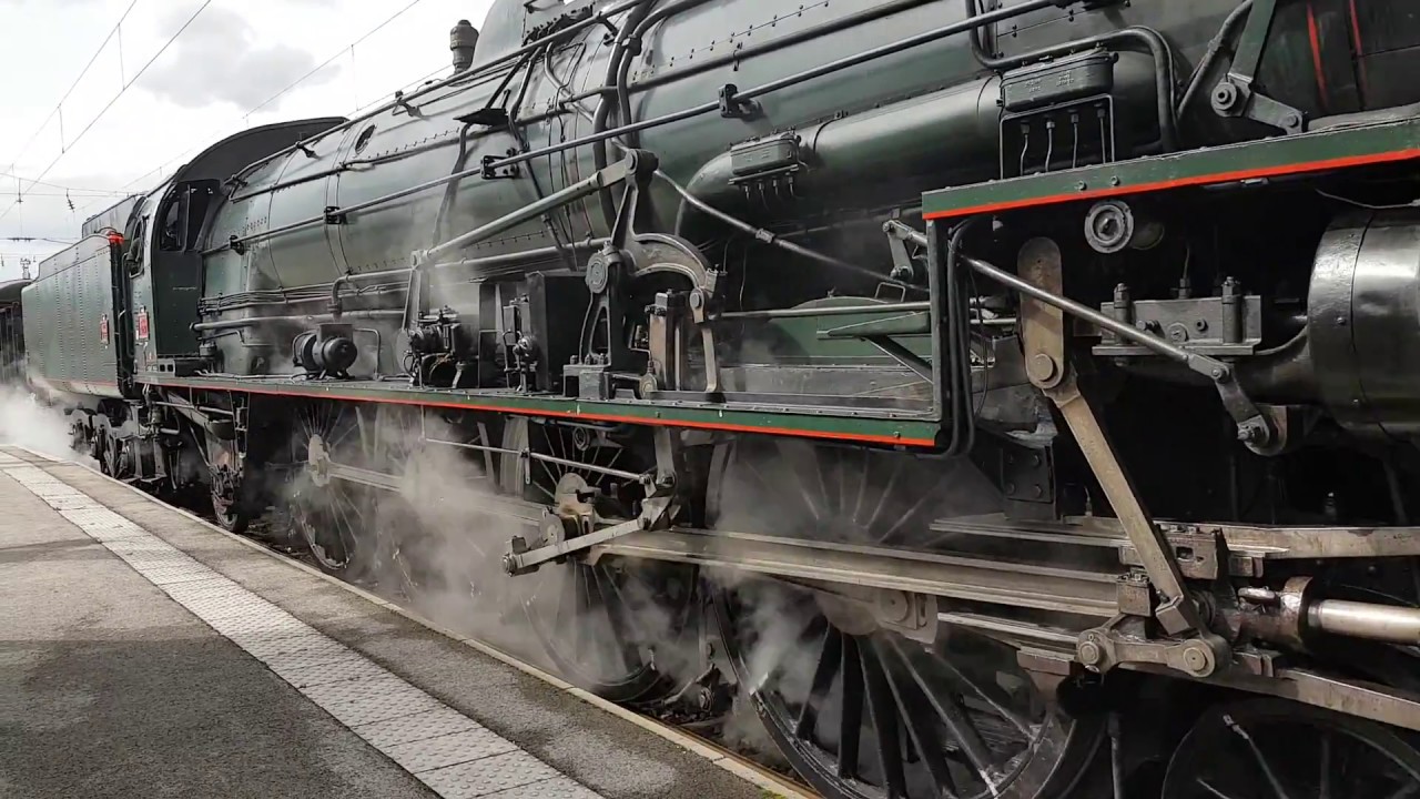 Le Creusot S.N.C.F. 241.P.17 the biggest steam train of Europe starting in Besancon