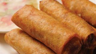 How to Make Lumpia (Filipino Egg Rolls) - itsJudysLife