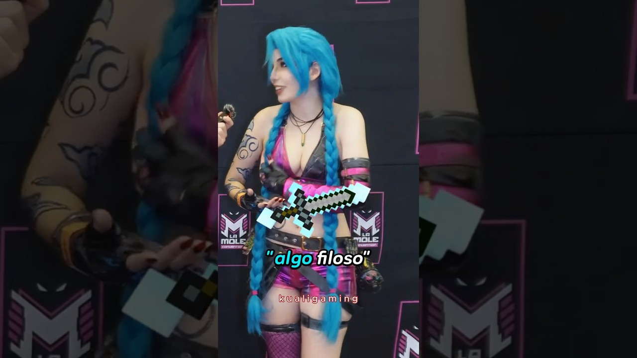 Casi la desviven !! no usen cuchillos #kualigaming #cosplay