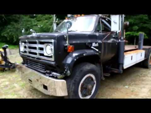 4-53t-detroit-diesel-flatbed-truck-w/crane-for-sale