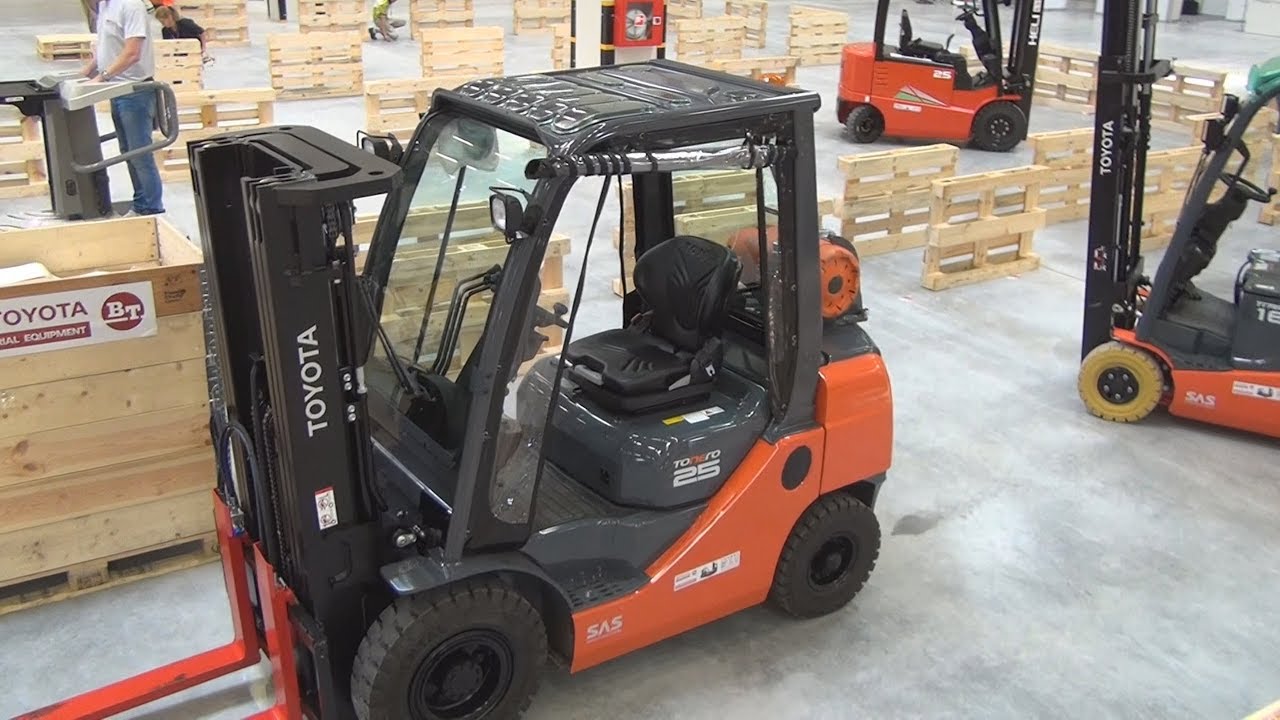 Toyota Tonero 25 02-8FGF25 Forklift Exterior and Interior - YouTube
