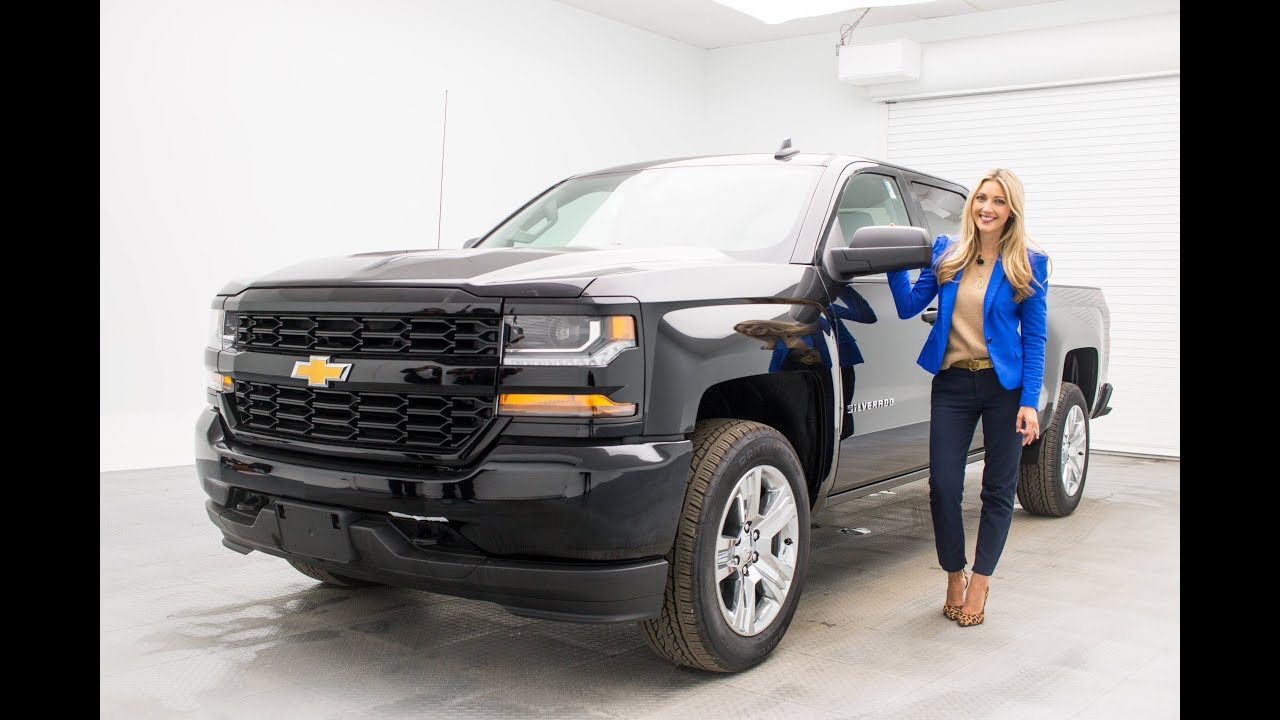 Walk Around & Review: New 2018 Chevrolet Silverado 1500 Custom Crew Cab
