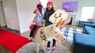 UNICORN inside our HOUSE!?? Surprising Adley with a pet horse & Universe Surprise pretend play toys