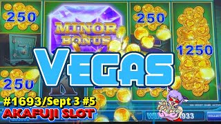 Bonus Game Win🎰 Piggy Bank Slot, Shamrock Fortunes Slot @ South Point Casino Las Vegas