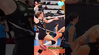 Download Lagu Pesona ZEHRA GUNES Ketika Pemanasan Spike MP3