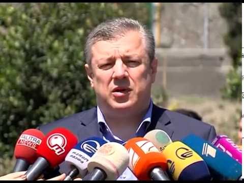 13 ივნისს დაღუპულთა ხსოვნისადმი მიძღვნილ მემორიალთან