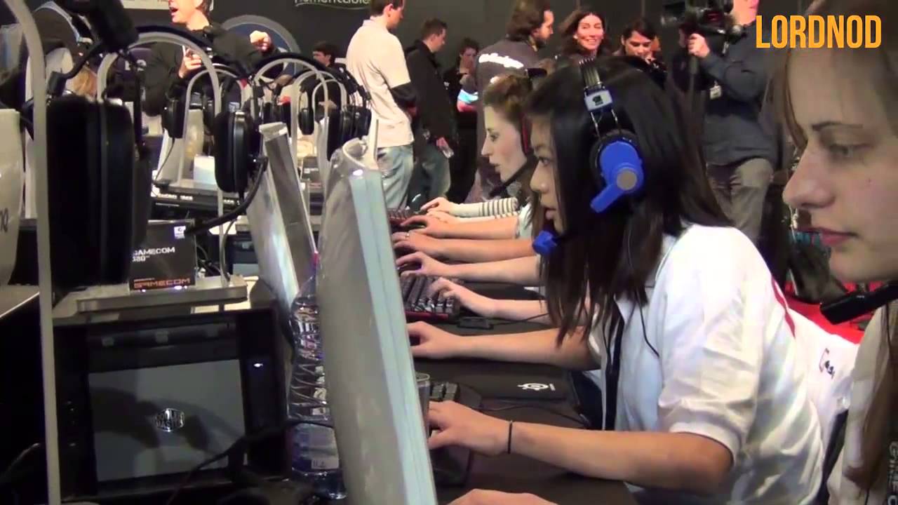 ESWC 2012 - CSGO Women - Team Reason Gaming UK - YouTube