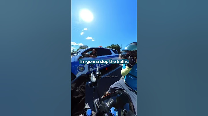 Cool cop helps biker who was stuck in traffic #shorts #police