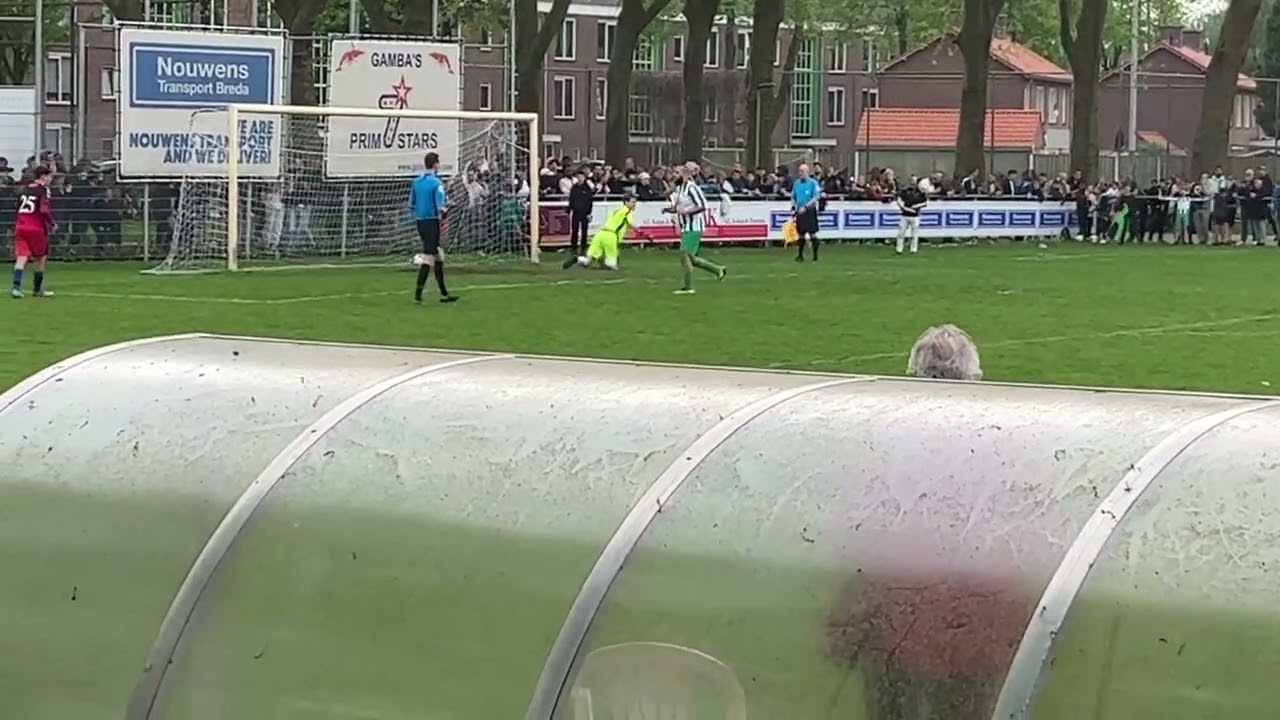 Penalty-serie Groen-Wit vs Zwaluw VFC 8-7 (halve finale beker, uitslag na 90 minuten 3-3)