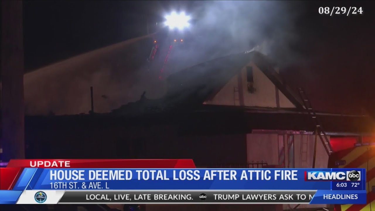 House deemed a total loss after Central Lubbock fire - YouTube