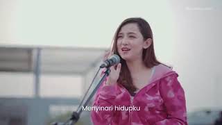 Seberkas Sinar ~ (Ipank Yuniar Ft. Meisita Lomania) Cover by Nike Ardila|Story WA 2020|#snapgram