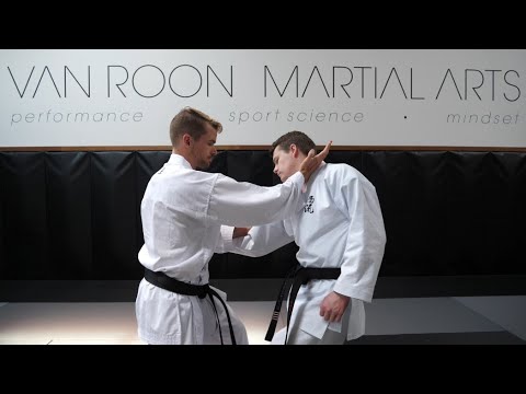 Tutorial: '7 Attacking Tools' of the Hand (正拳/앞주먹, 裏拳/등주먹, 鉄槌/옆주먹, 手刀/손칼, 背刀/손칼등, 掌底/편주먹, 貫手/손끝)