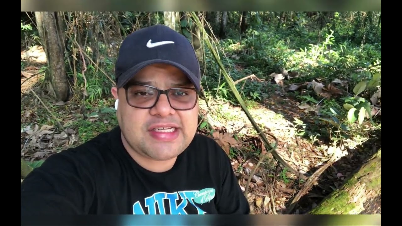 Jeremias 7: 8 Eis que vós confiais em palavras falsas, que para nada vos aproveitam.