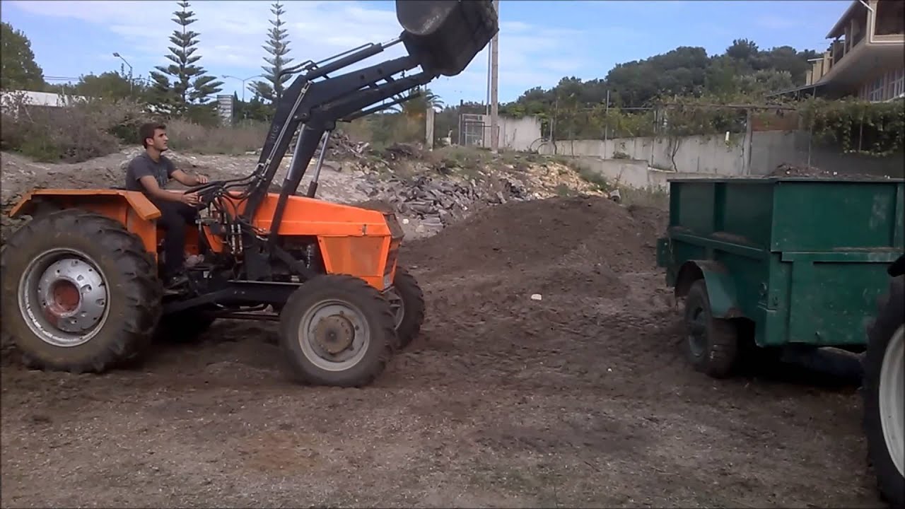 UNIVERSAL 533 DT WITH FRONT LOADER - YouTube