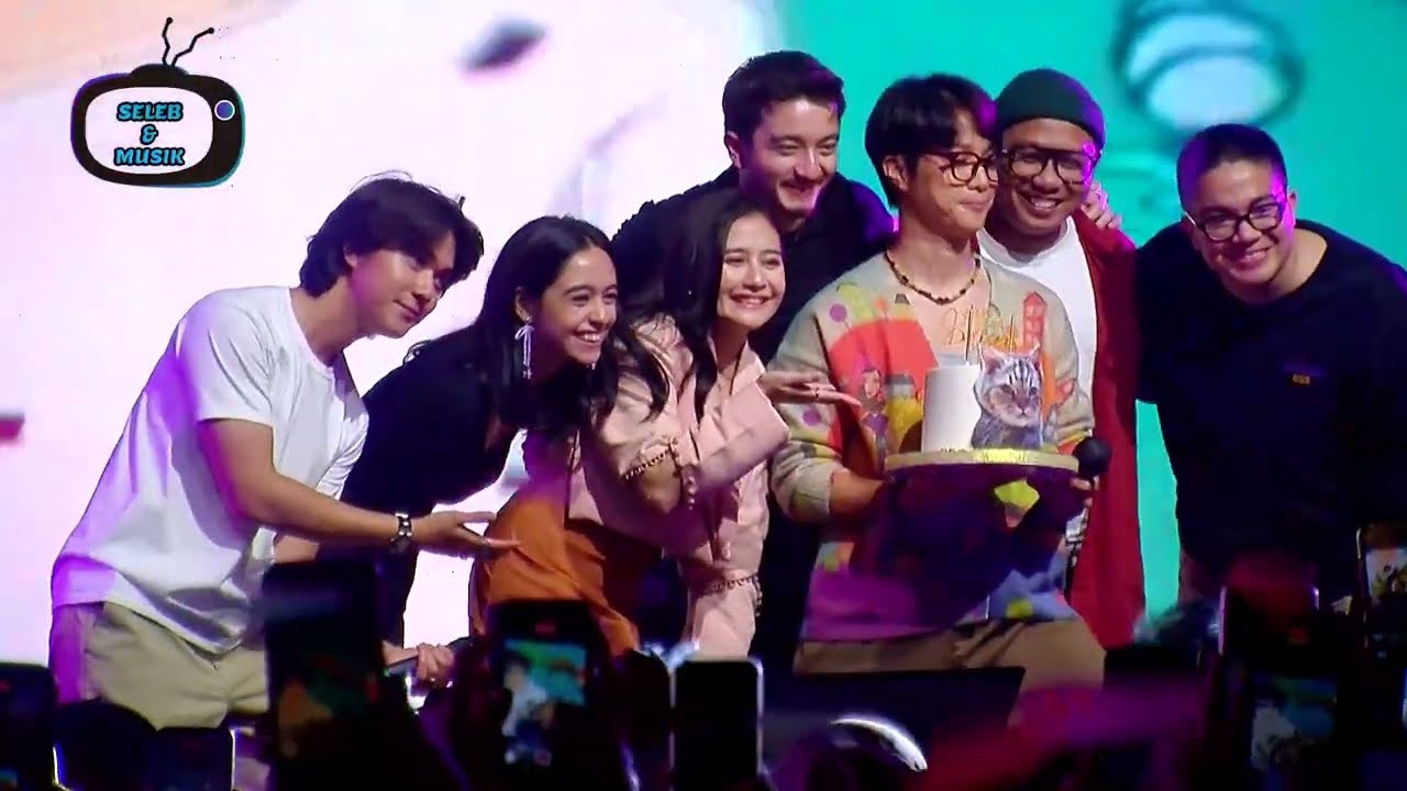 SUPRISE ULANG TAHUN KE 38 DIKTA WICAKSONO