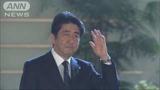内閣支持率微増も、防衛費最大に「支持しない」半数(15/01/13)