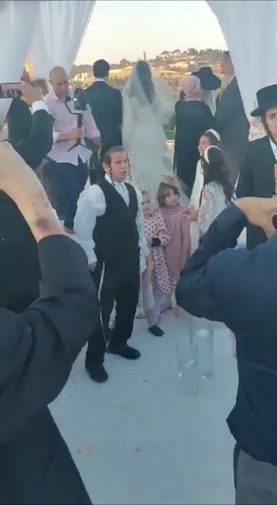 MOTTY STEINMETZ - at my sister's wedding - Western Wall |  מוטי שטיינמץ - בחתונת אחותי