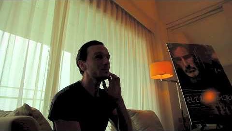 ディミトリ・ストロージュが語る「そして友よ、静かに死ね」の見所|フランス映画|フランス語|フランス文化|アンテンヌフランス