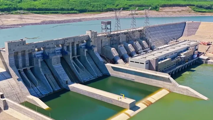 BC Hydro says it should have been more proactive as Site C costs overflowed