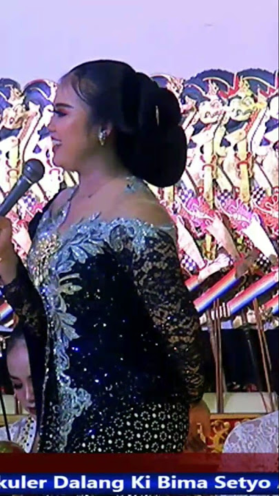 CANDRA AYU NGAPAK