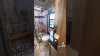 Favorite Motorhome EVER!! | 2023 Fleetwood Discovery 40G #motorhome #rv #shorts