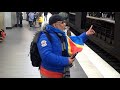 Le ch africain georges mpassy dans le rer a aprs dans le couloir  chatelet  paris le 31122017