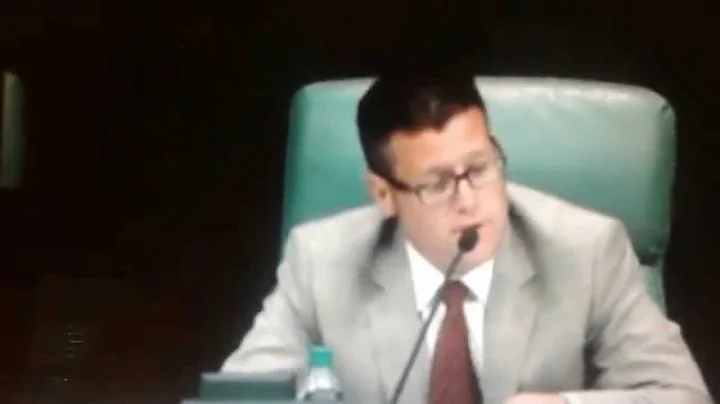 Miami Beach Commissioner Jonah Wolfson schools Com...