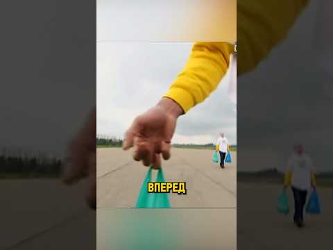 На каком пальце легче всего носить тяжёлые сумки? #shorts