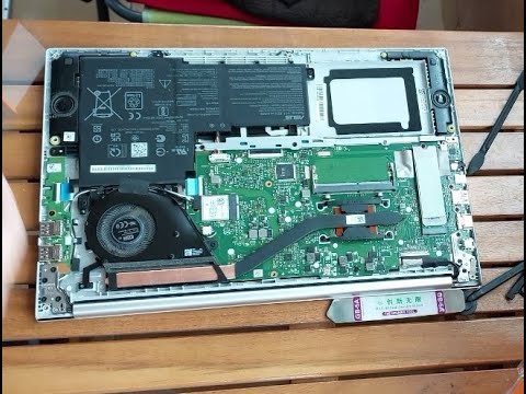 Video: Installation af hukommelse i en Asus A2000D notebook: 6 trin Video: Installation af hukommelse i en Asus A2000D notebook: 6 trin