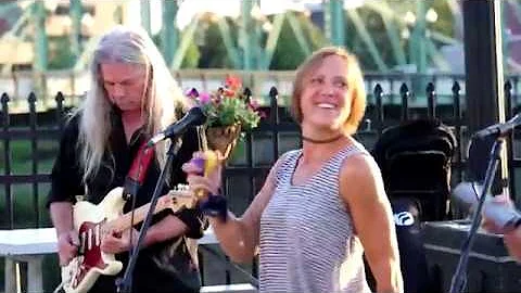 James Supra/Sarah Ayers - 50 Ways to Leave Your Lo...