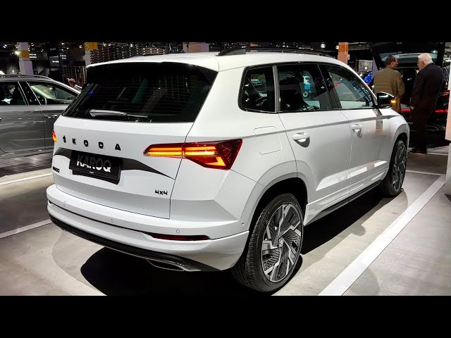 SKODA KAROQ Sportline 2023 - FIRST LOOK & visual REVIEW (exterior,  interior, AMBIENT lights) 