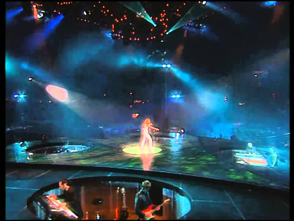 Celine Dion - The Power of Love (Live In Paris at the Stade de France 1999)  HD 720p - YouTube