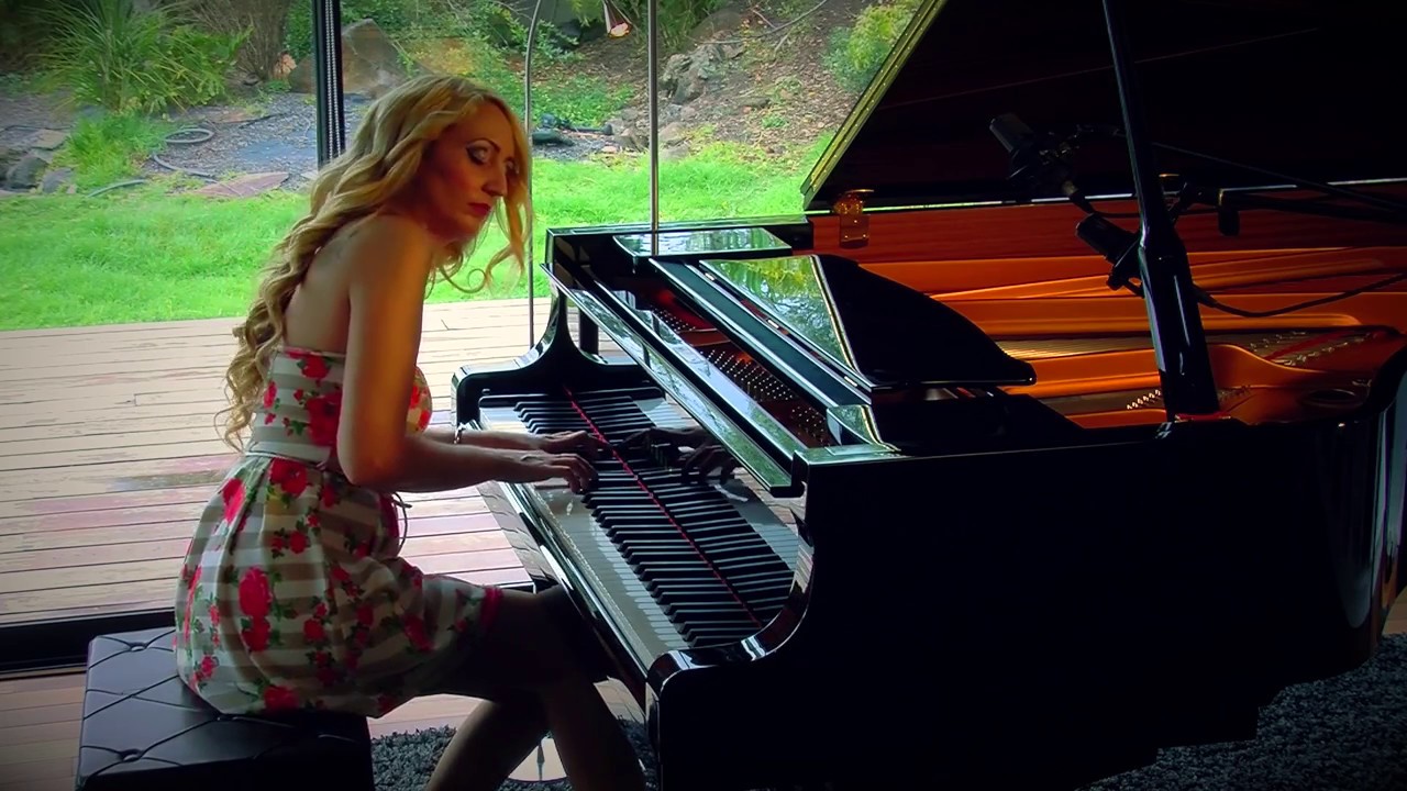 Leona Lewis-Run-Piano cover by Yasmina Gallardo